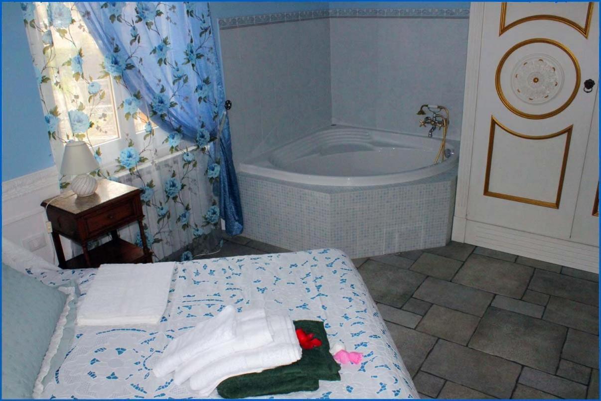 Bed And Breakfast Sopranos La Spezia Exterior foto